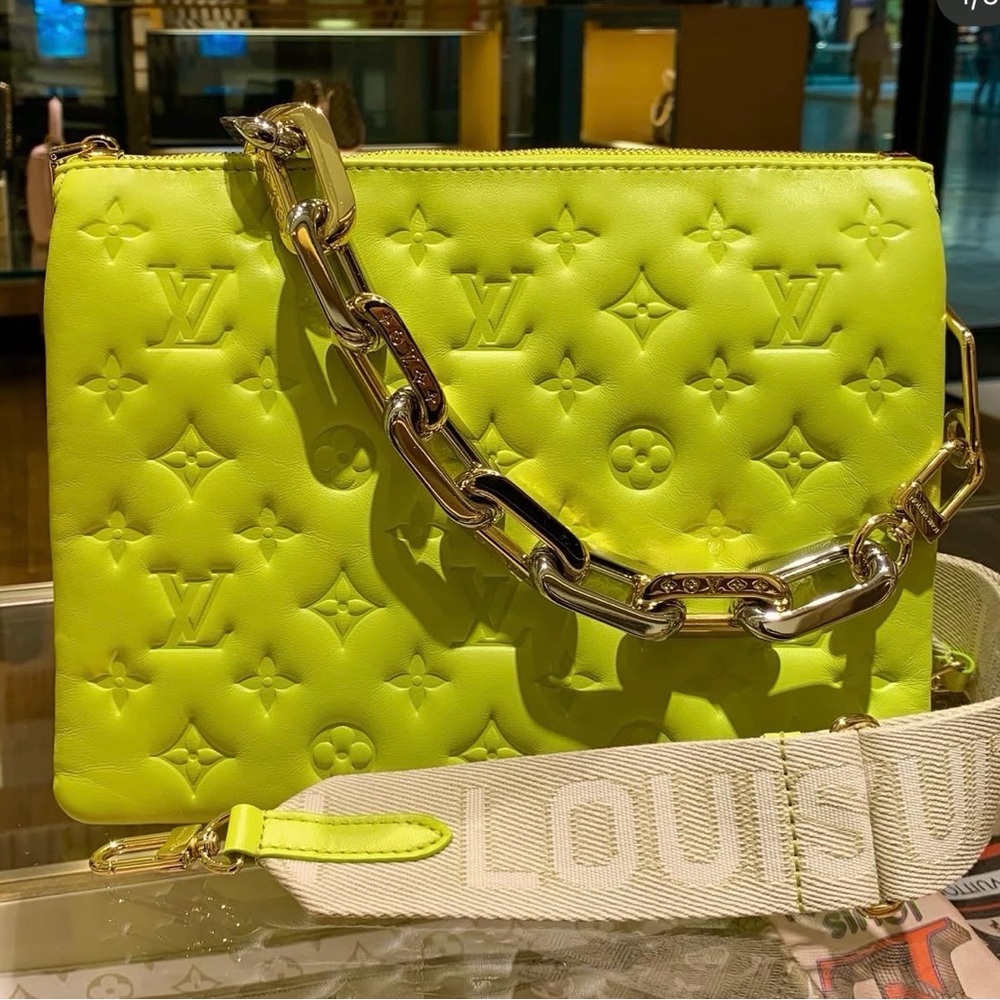 Louis Vuitton Coussin PM vert acid fluorescent yellow